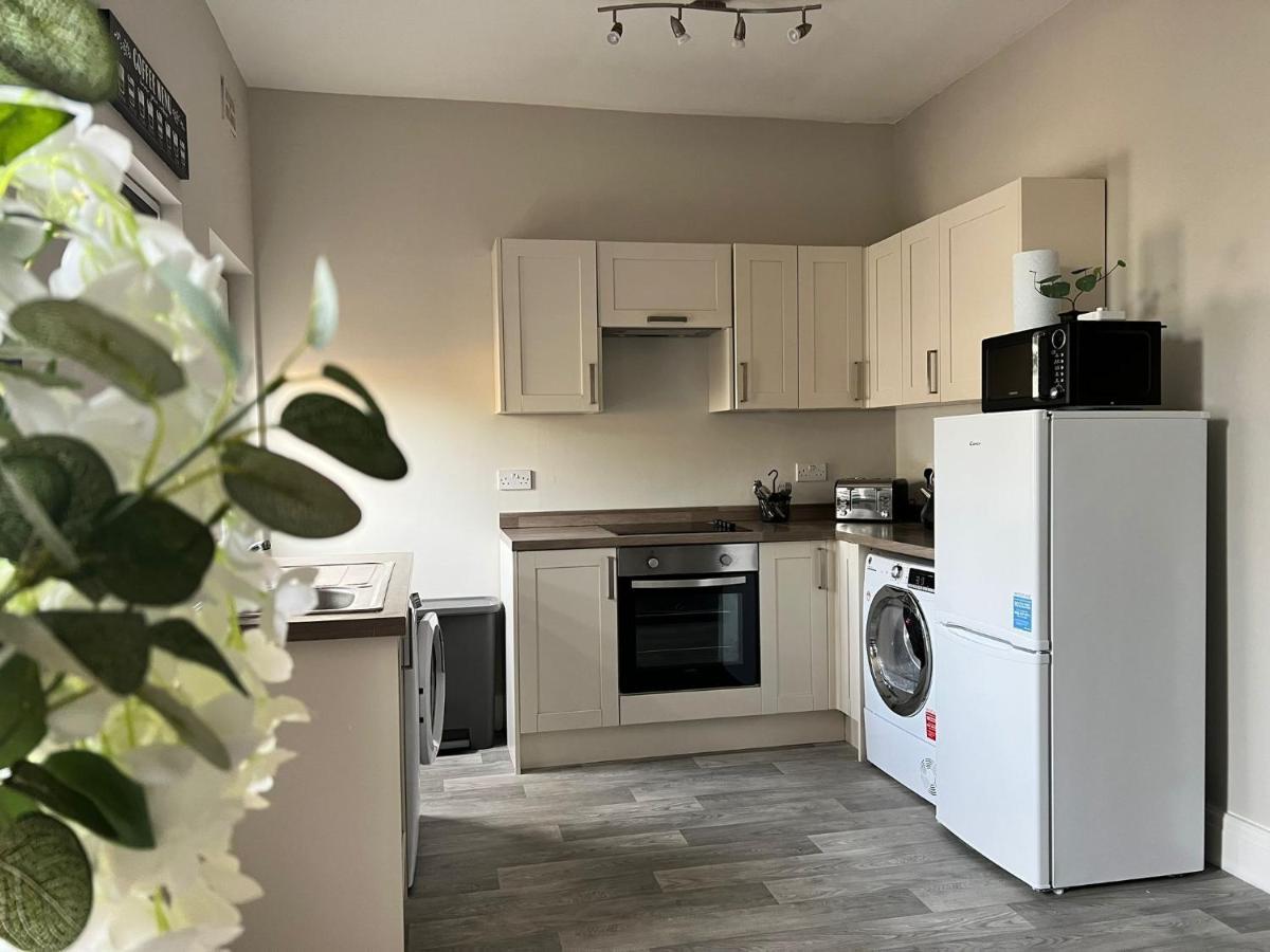 Kim Family Holiday Get-Away 4 Bedrooms 2 Baths Blackpool Exterior photo