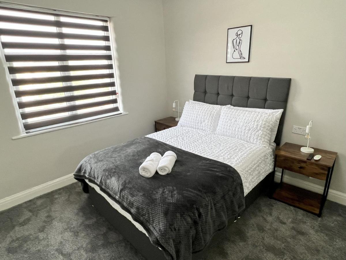 Kim Family Holiday Get-Away 4 Bedrooms 2 Baths Blackpool Exterior photo