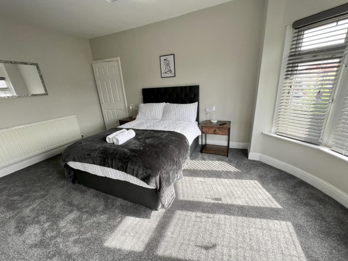 Kim Family Holiday Get-Away 4 Bedrooms 2 Baths Blackpool Exterior photo
