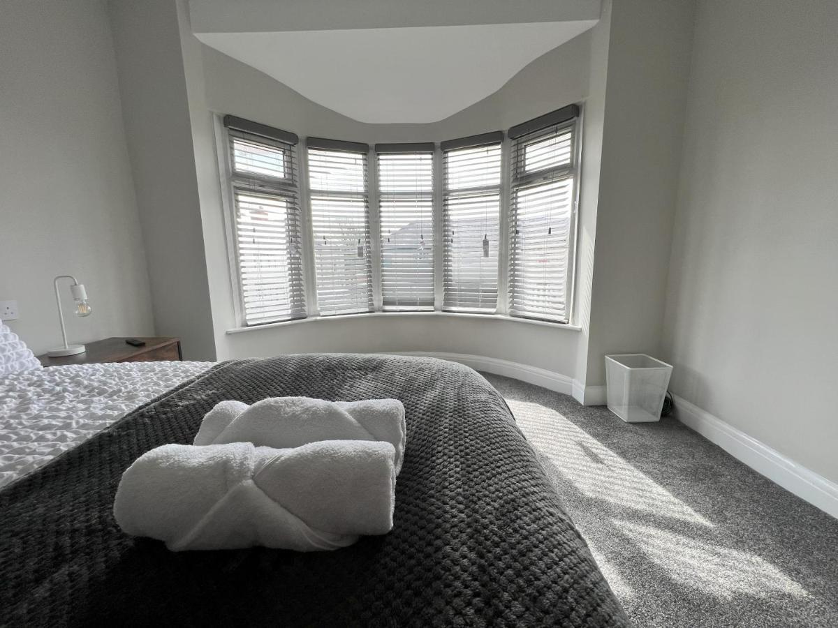 Kim Family Holiday Get-Away 4 Bedrooms 2 Baths Blackpool Exterior photo